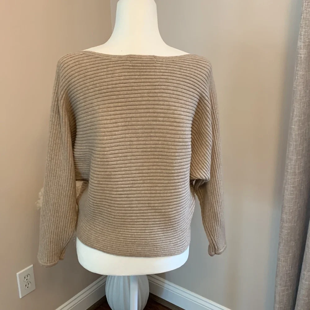 Anthropologie Women Tan Long
Sleeve Drop Shoulder Scoop Neck
Knit Sweater - Picture 4 of 10